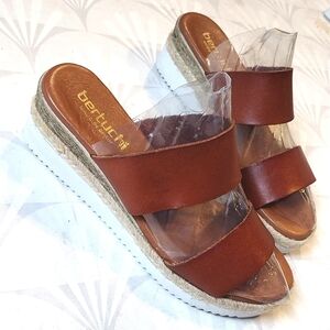 Bertuchi Leather Wedge Sandals